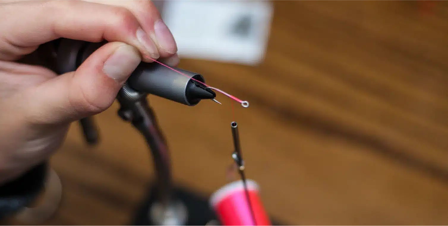 FLY TYING 101 Flytying3